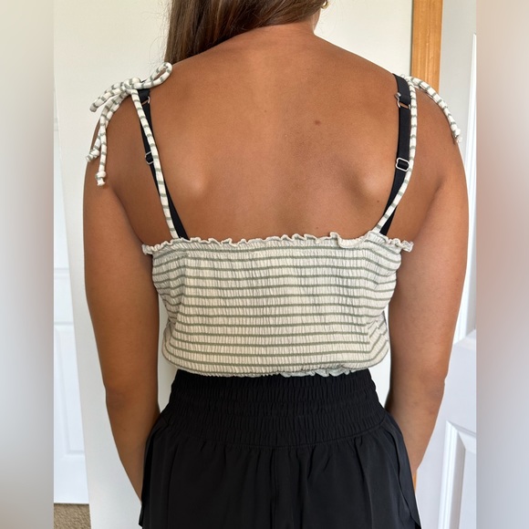 Crop top, green and white striped, tank top - Picture 2 of 3